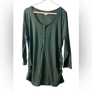 Old Navy Maternity Green Long Sleeve Tee